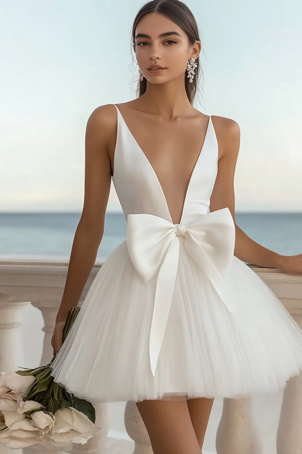 Jolie robe de graduation en tulle satiné à col en V blanc avec noeud