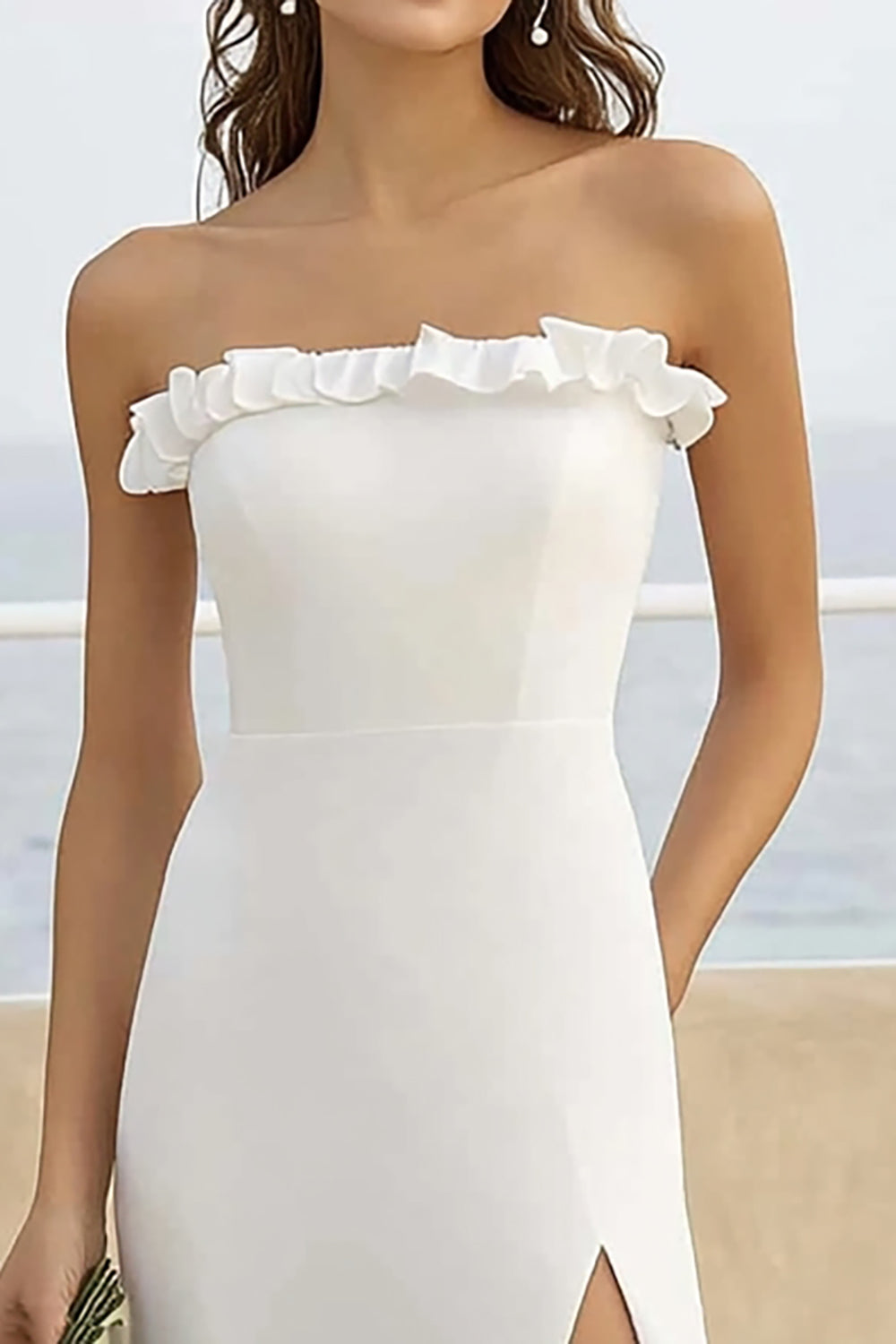Robe de mariée longue à volants en mousseline de soie blanche sans bretelles