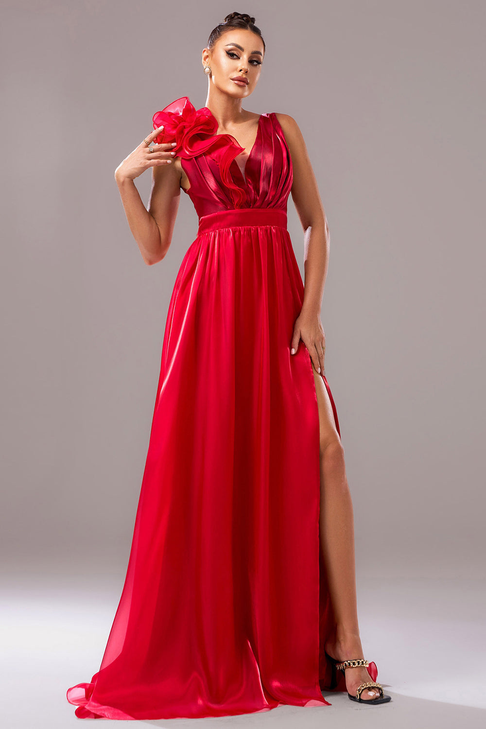 Robe de bal trapèze rouge à col en V avec fleur 3D