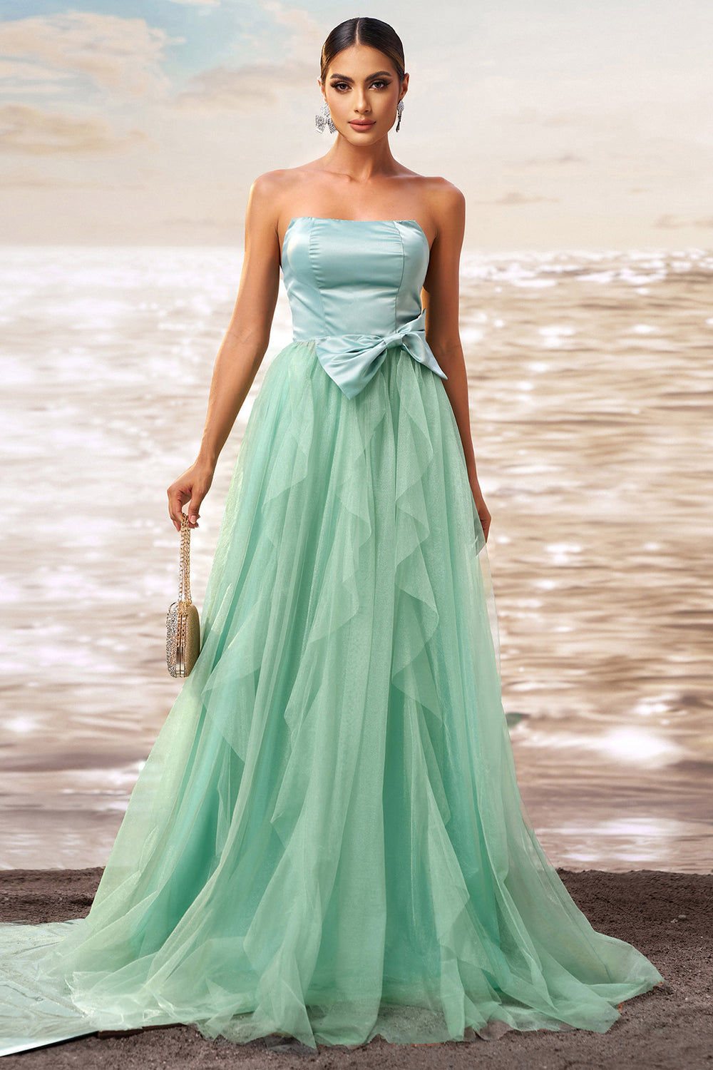 Robe de bal sans bretelles en tulle vert avec noeud