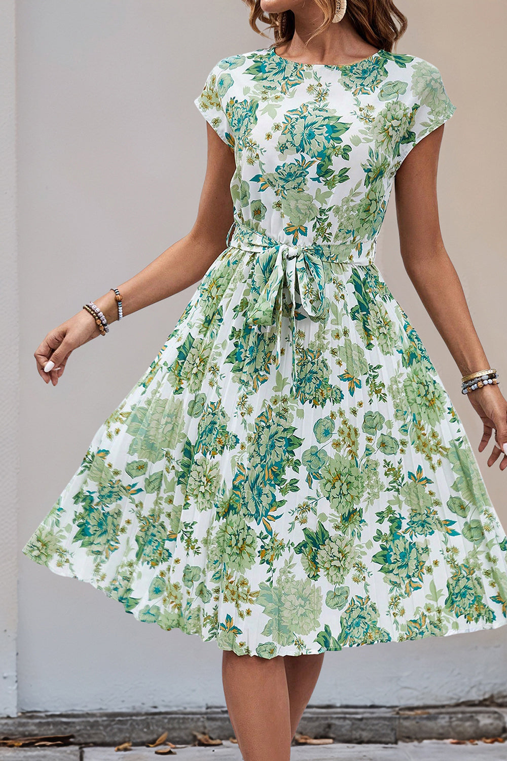 Robe d’été midi à fleurs vertes