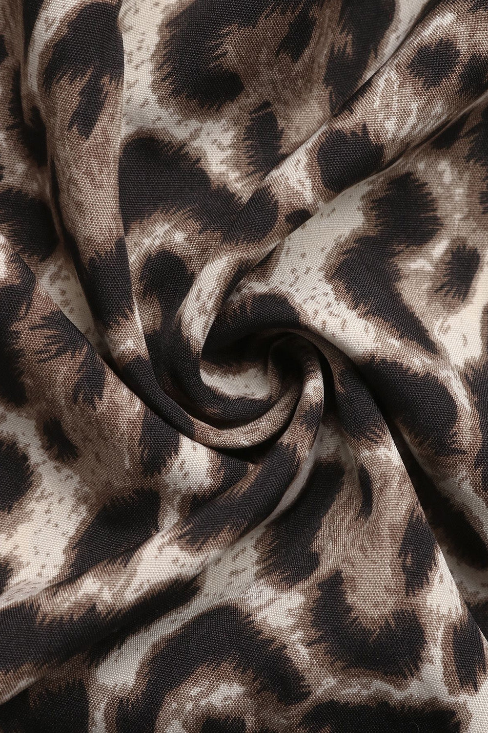 Robe d’été ligne léopard marron à épaules dénudées