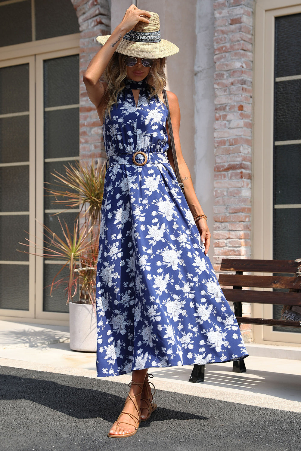 Robe d’été Floral Bleu Foncé Une Ligne