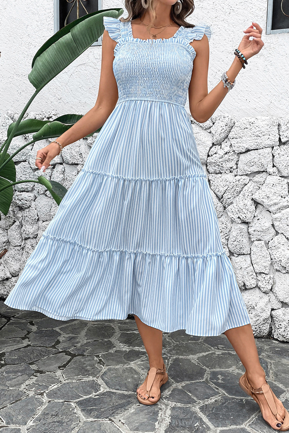 Robe d’été midi à col carré rayé bleu