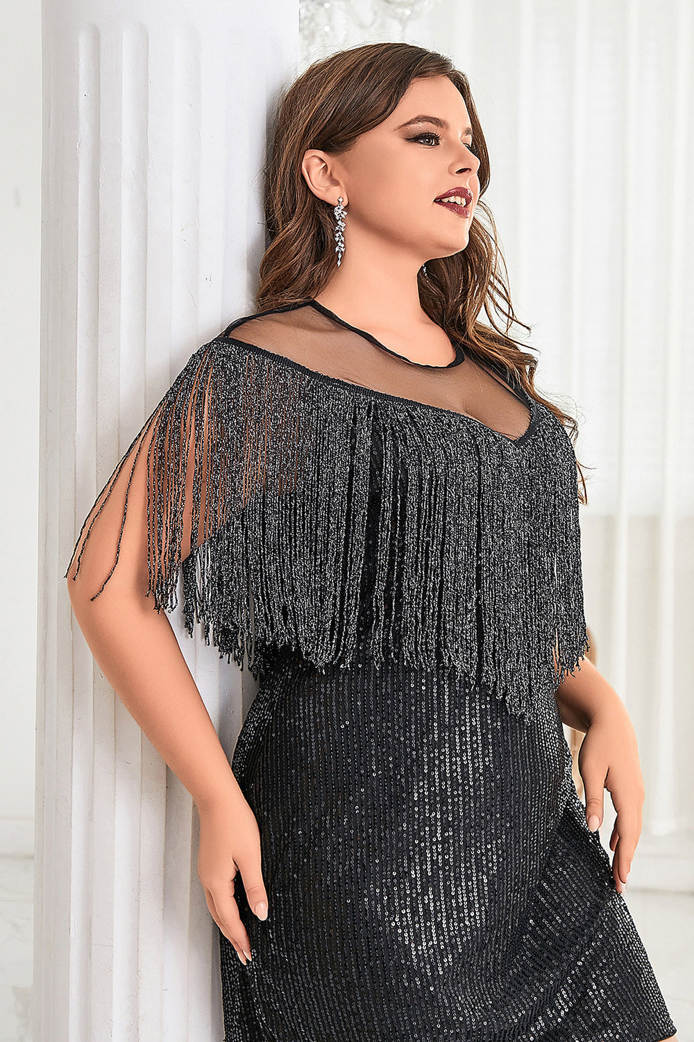 Noir illusion col paillettes scintillant courte grande taille robe de bal avec franges