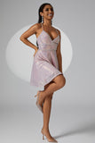 Robe courte à bretelles spaghetti scintillantes lilas à paillettes