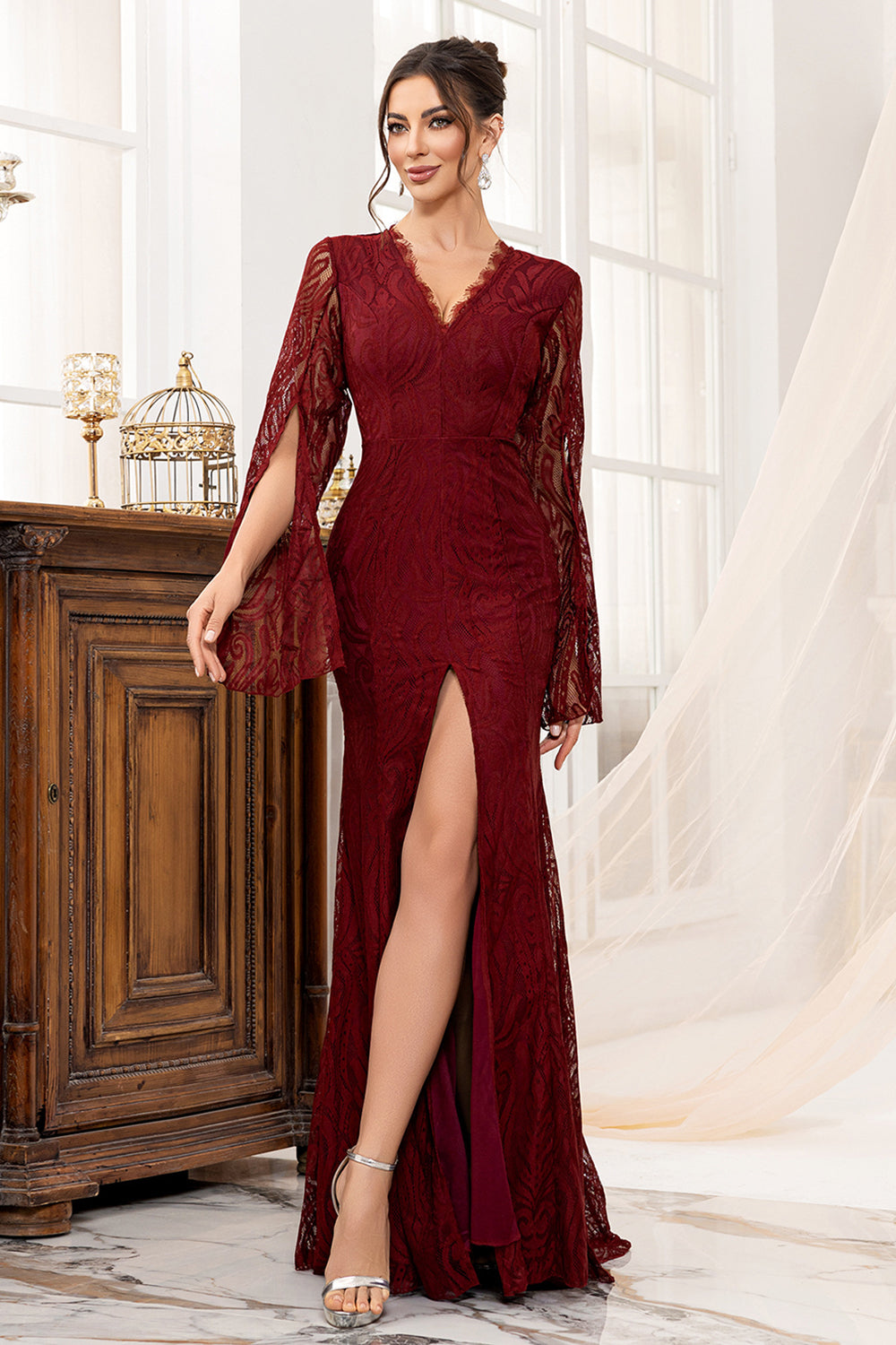 Robe longue mère de la mariée en dentelle bordeaux sirène avec fente