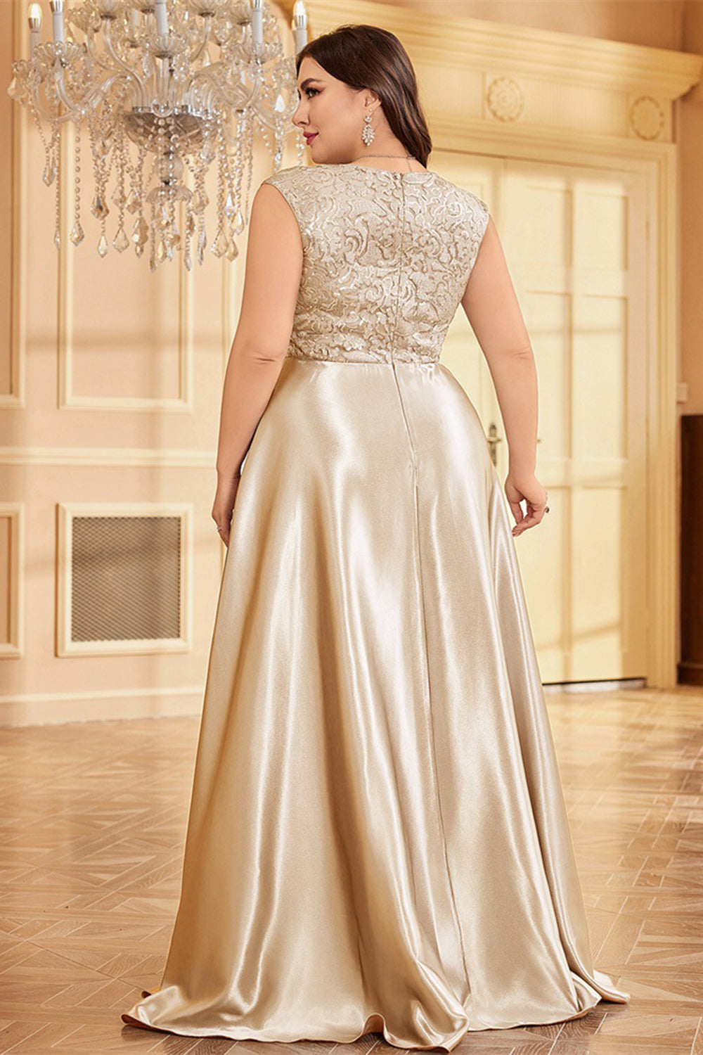 Fard à joues rose grande taille satin longue mère de la mariée robe