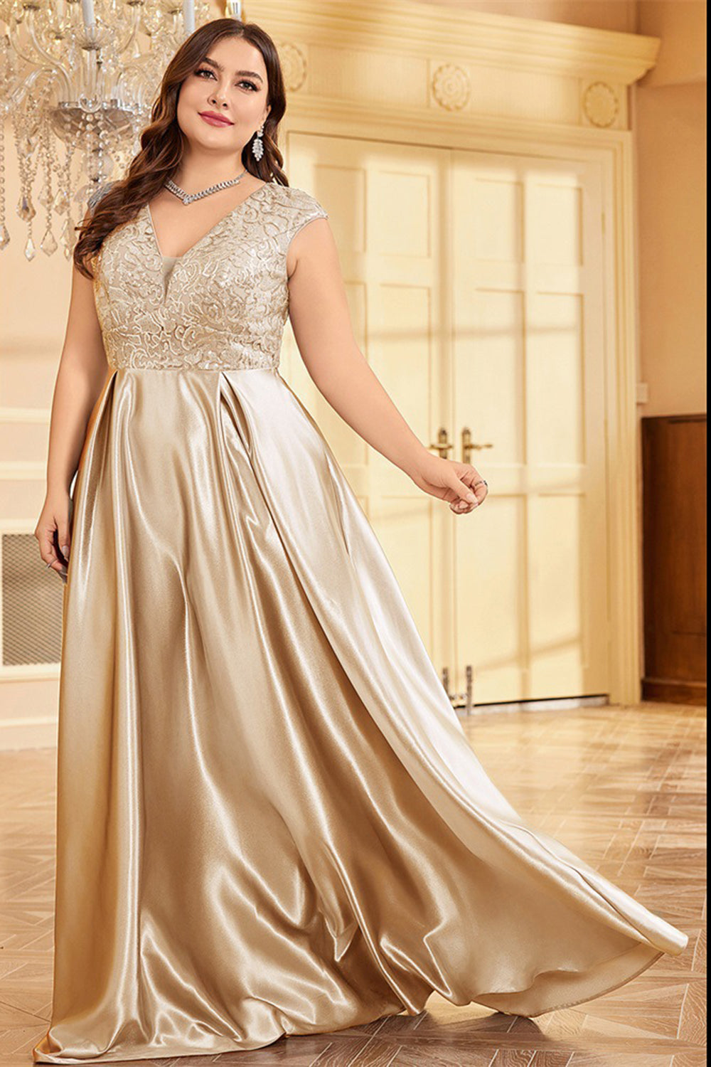 Fard à joues rose grande taille satin longue mère de la mariée robe