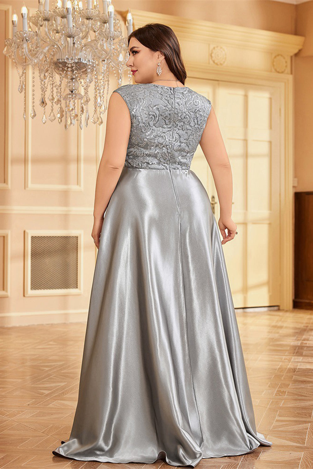 Fard à joues rose grande taille satin longue mère de la mariée robe
