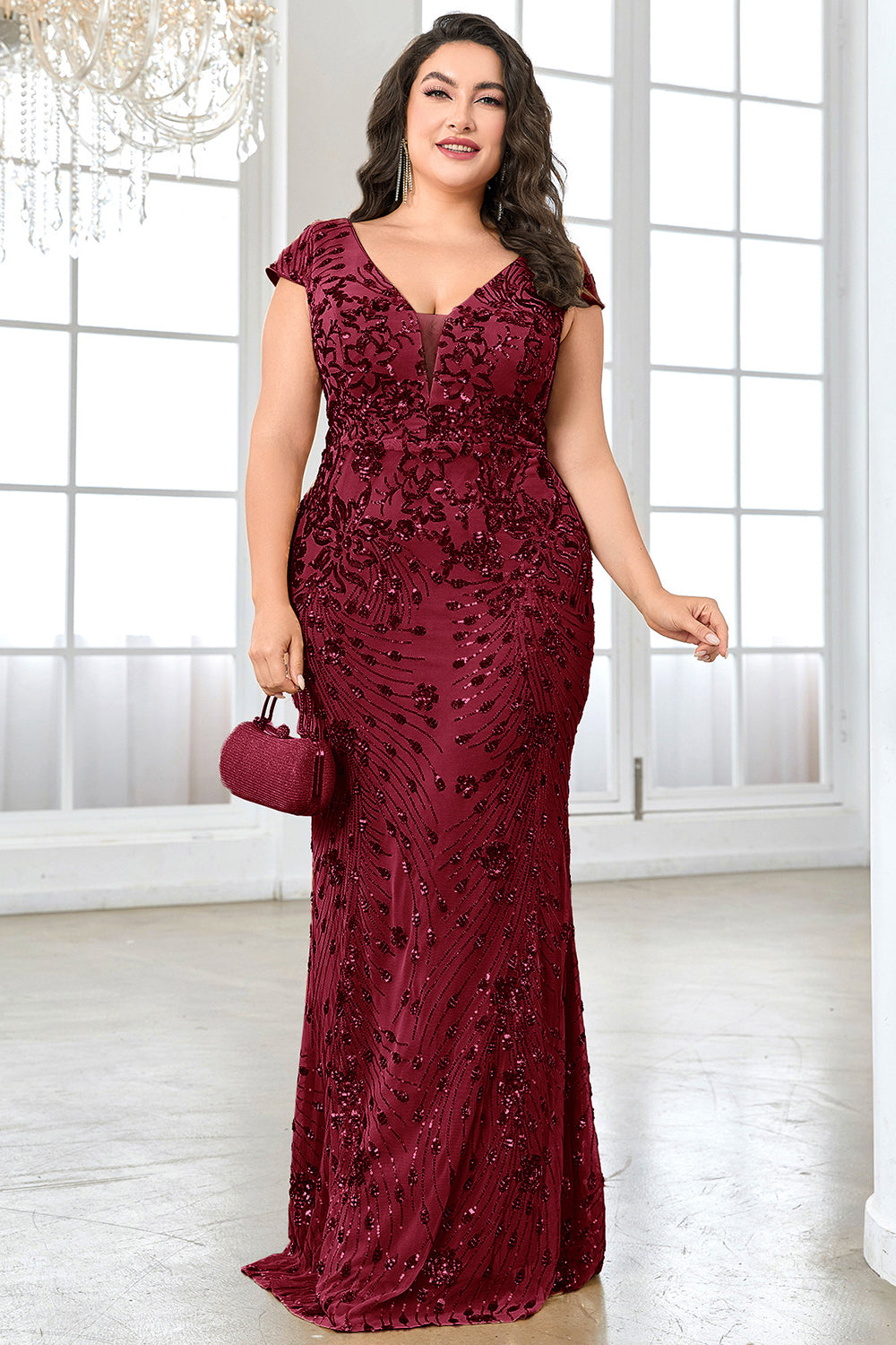 Robe longue grande taille bordeaux scintillante de la mère de la mariée
