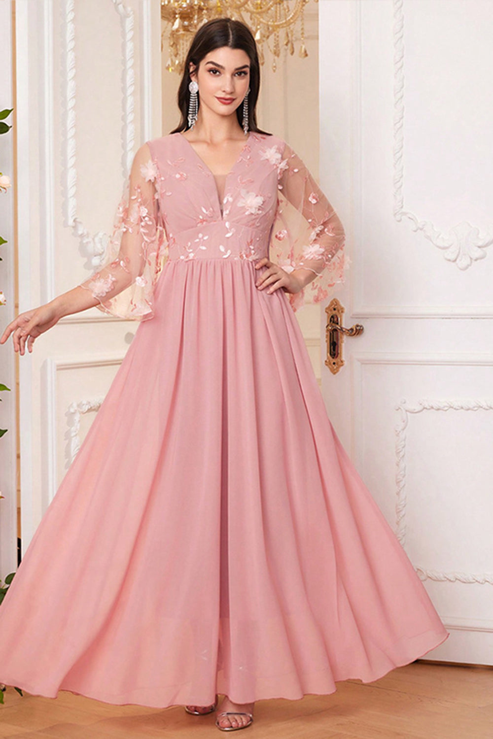 Fard à joues rose une ligne longue mère de la mariée robe avec des fleurs
