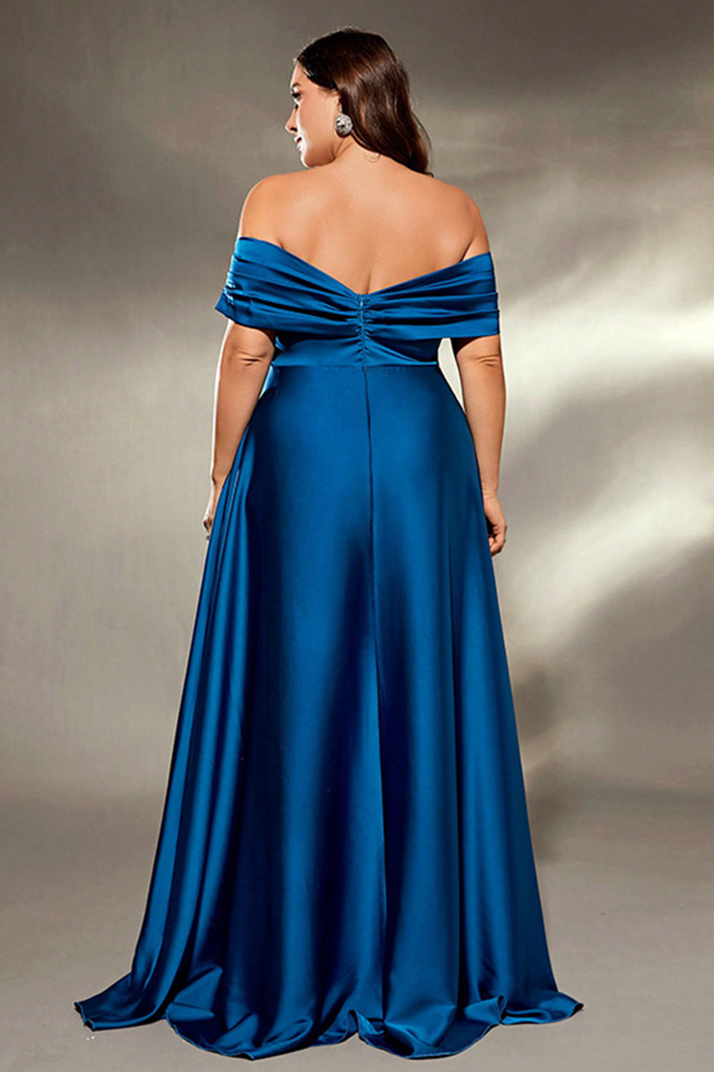 Satin bleu encre Une ligne longue Mère de la mariée Robe