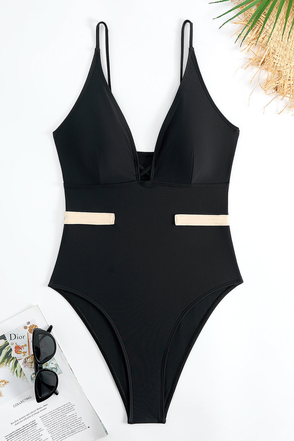 Maillot de bain une pièce classique noir à lanières