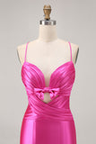 Robe de bal plissée moulante découpée fuchsia avec noeud
