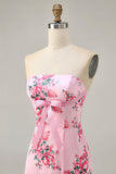 Robe courte de bal imprimée sans bretelles florale rose avec volants