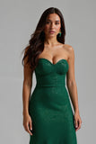 Robe longue de vacances sans bretelles vert foncé scintillante