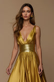 Satin métallisé doré col V profond Robe de vacances trapèze