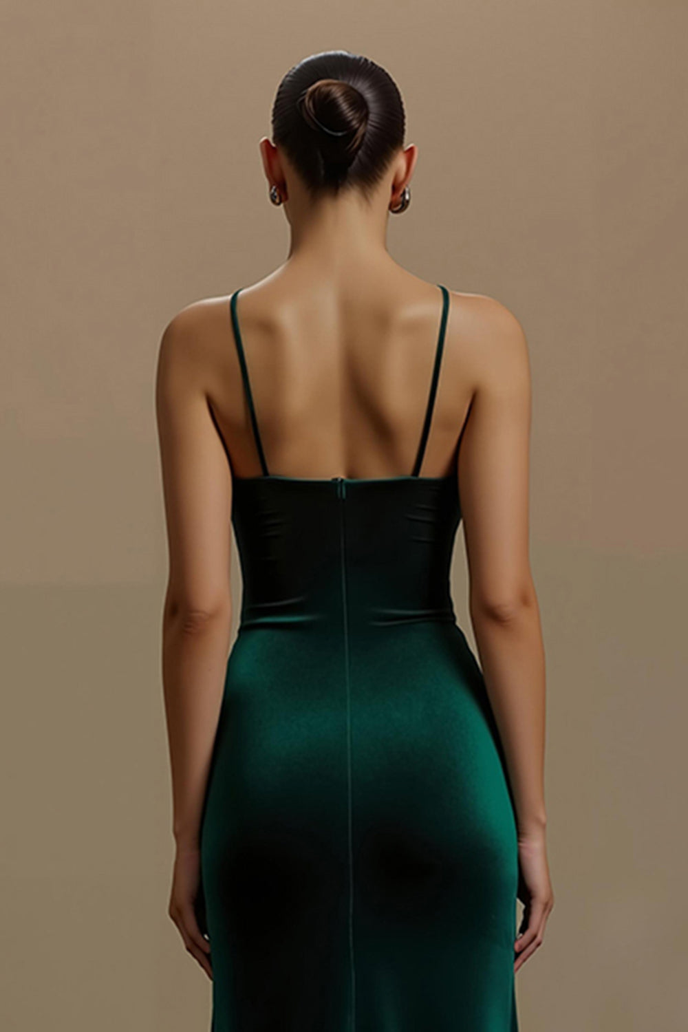 Robe de vacances en velours à col en V gainée vert foncé