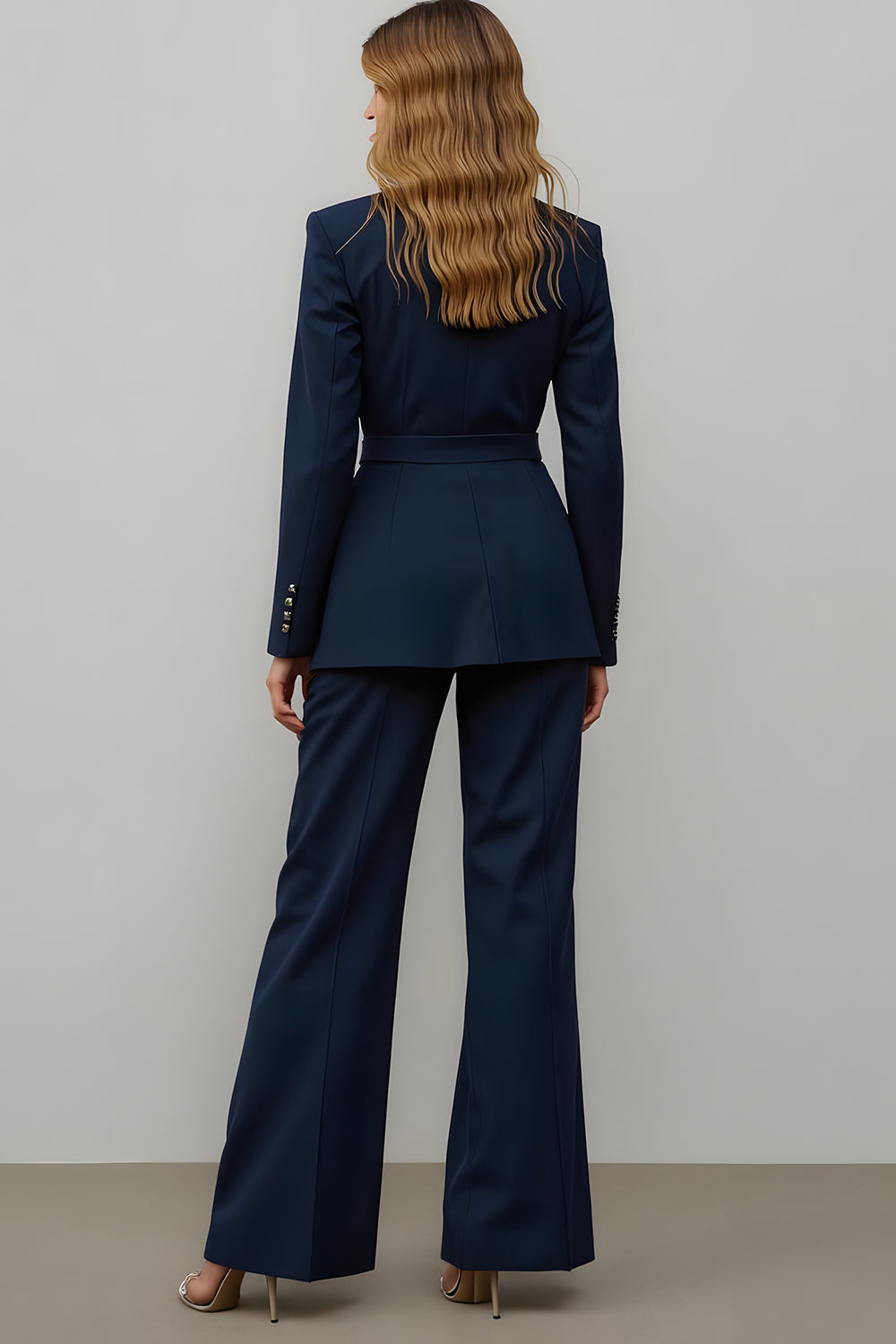 Marine 2 Pièce Satin Cranté Revers Femmes Costumes de Bal