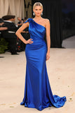 Robe de gala longue sirène en satin bleu royal à une épaule avec fleur 3D