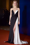 Noir Blanc Sans Bretelles Satin A-ligne Robe de Gala Longue avec Fente