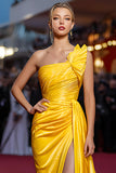 Jaune une épaule satin froncé sirène longue robe de gala avec fente
