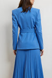 Blue Peak Lapel Plissé Une Ligne Femmes Costumes avec Ceinture
