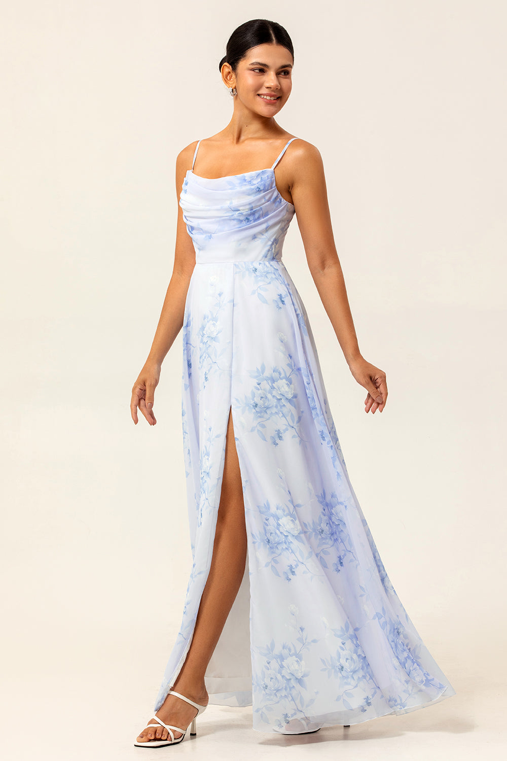 Spaghetti Floral Bleu Bretelles Une Ligne Longue Robe De Demoiselle D’honneur Avec Fente
