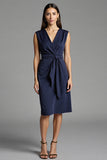 Fourreau bleu marine col V Robe de travail midi avec ceinture