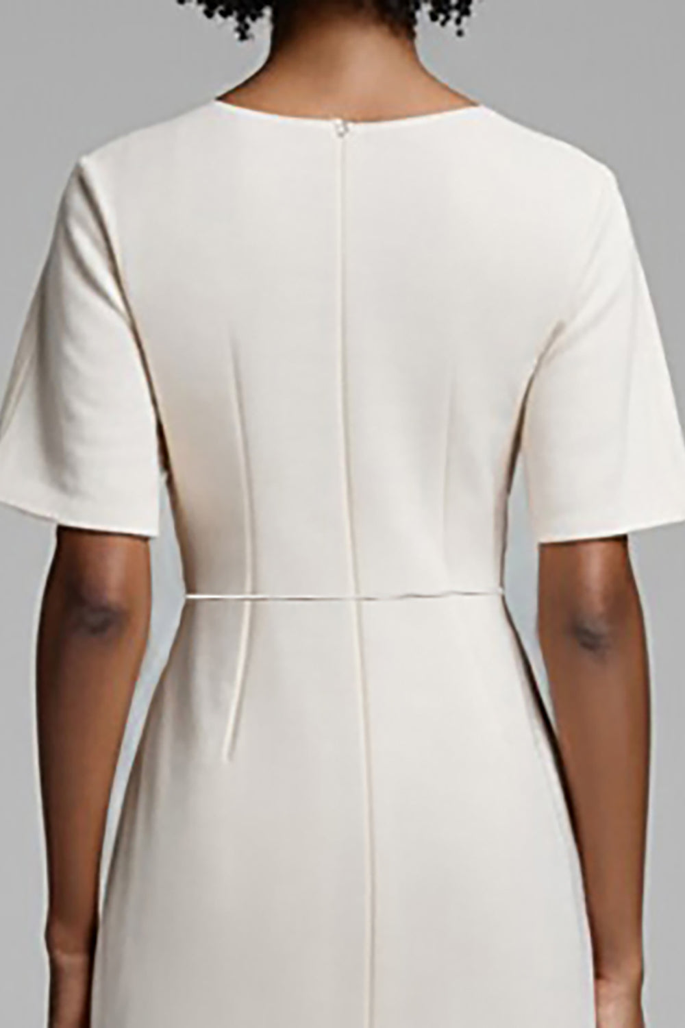 Robe de travail midi froncée à col rond fourreau ivoire