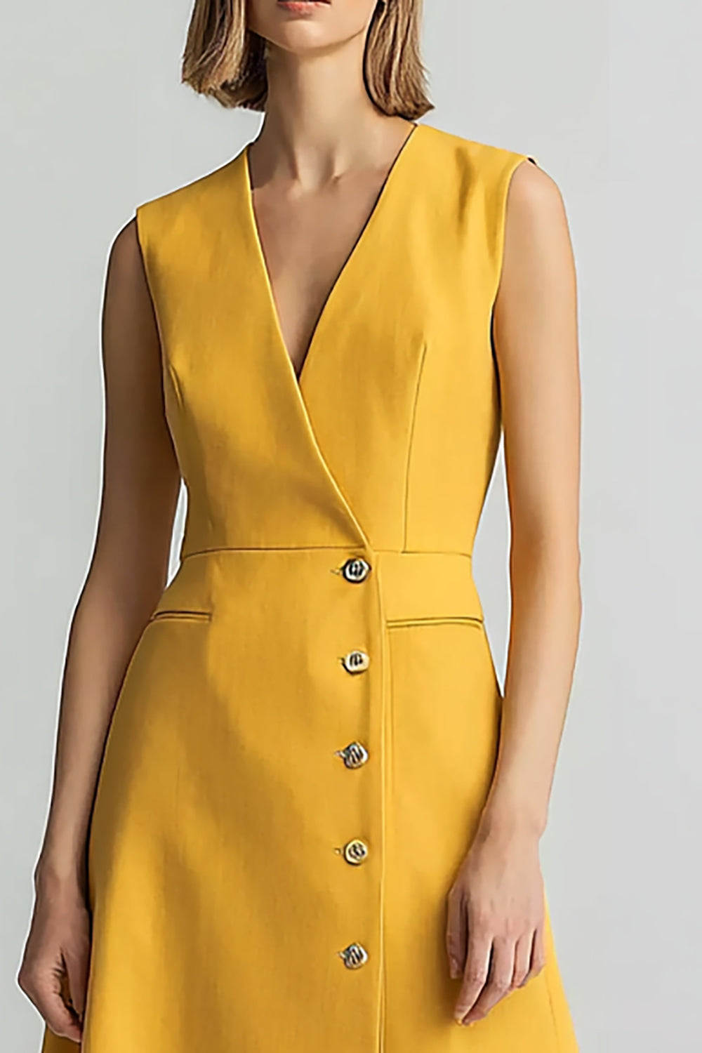 Robe de travail jaune à col en V