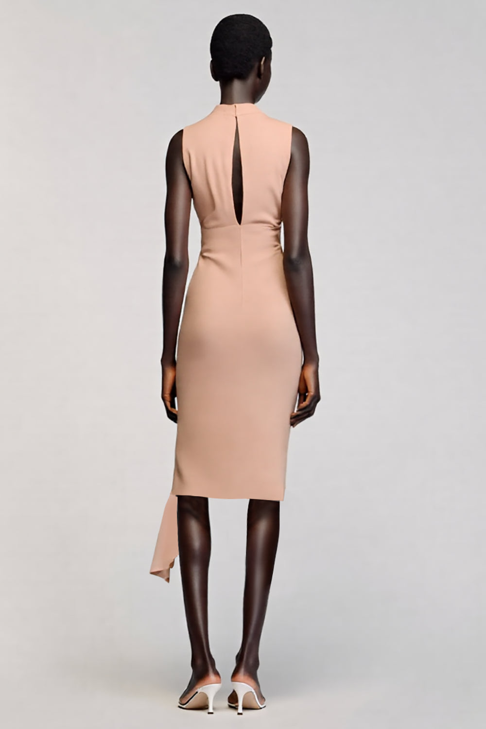 Sirène col rond asymétrique Champagne robe