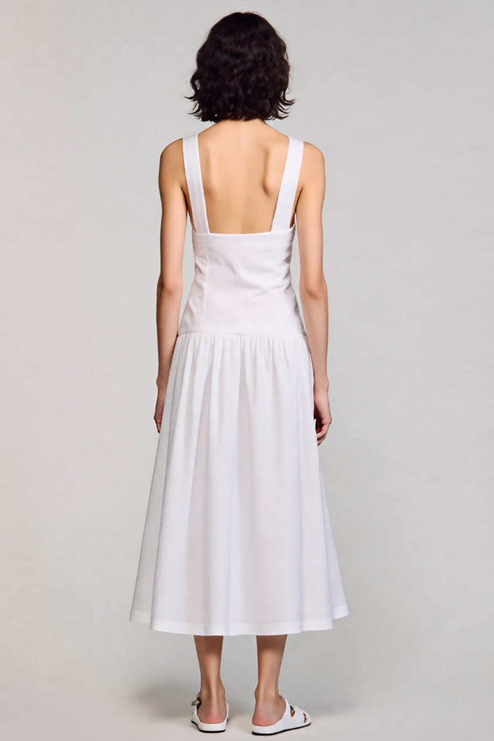 Robe midi blanche à col en V