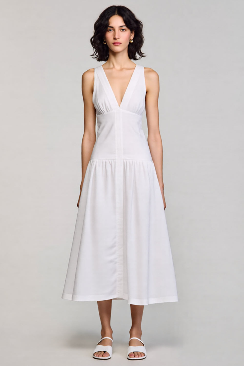 Robe midi blanche à col en V