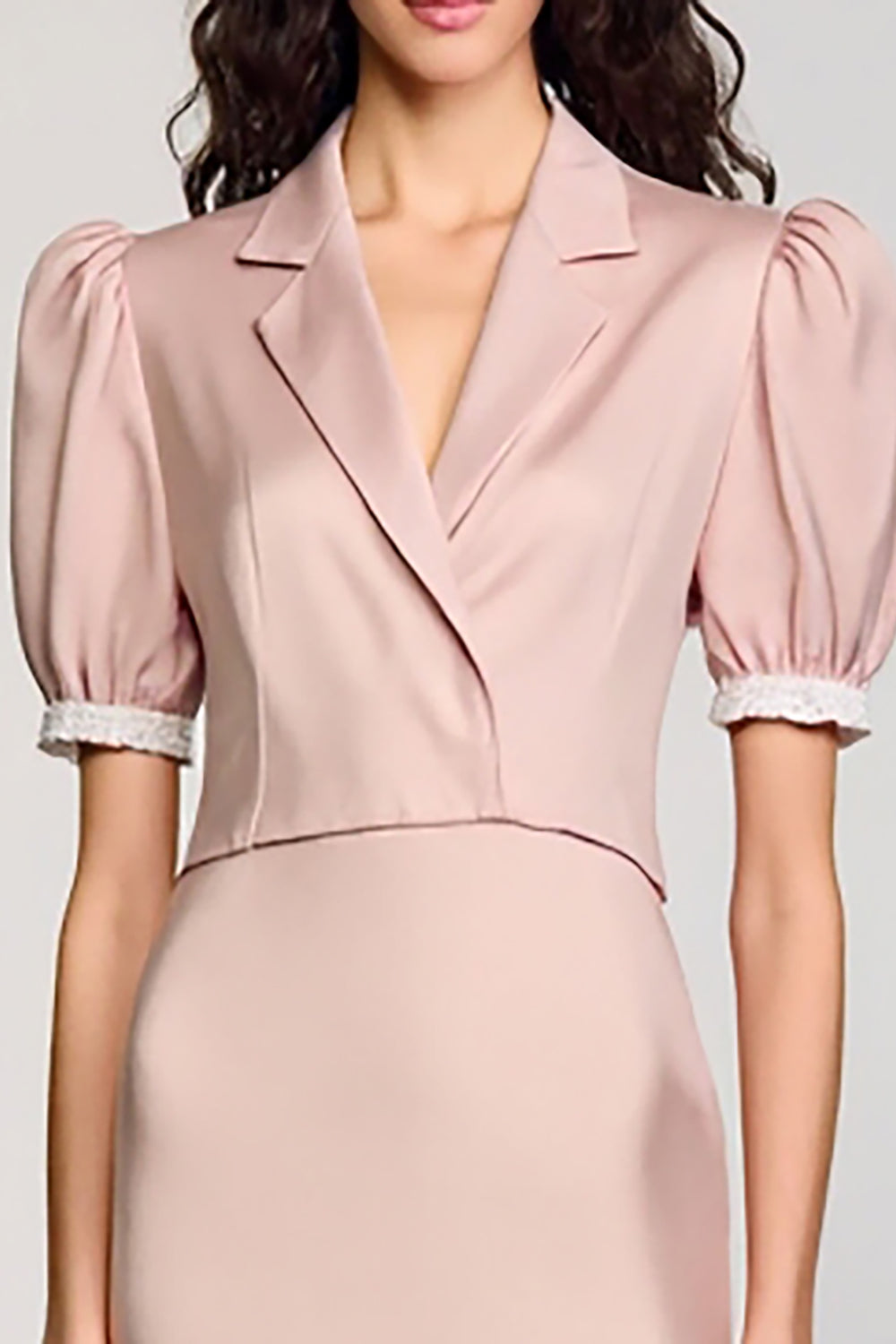 Robe dos nu à revers cranté rose avec manches bouffantes