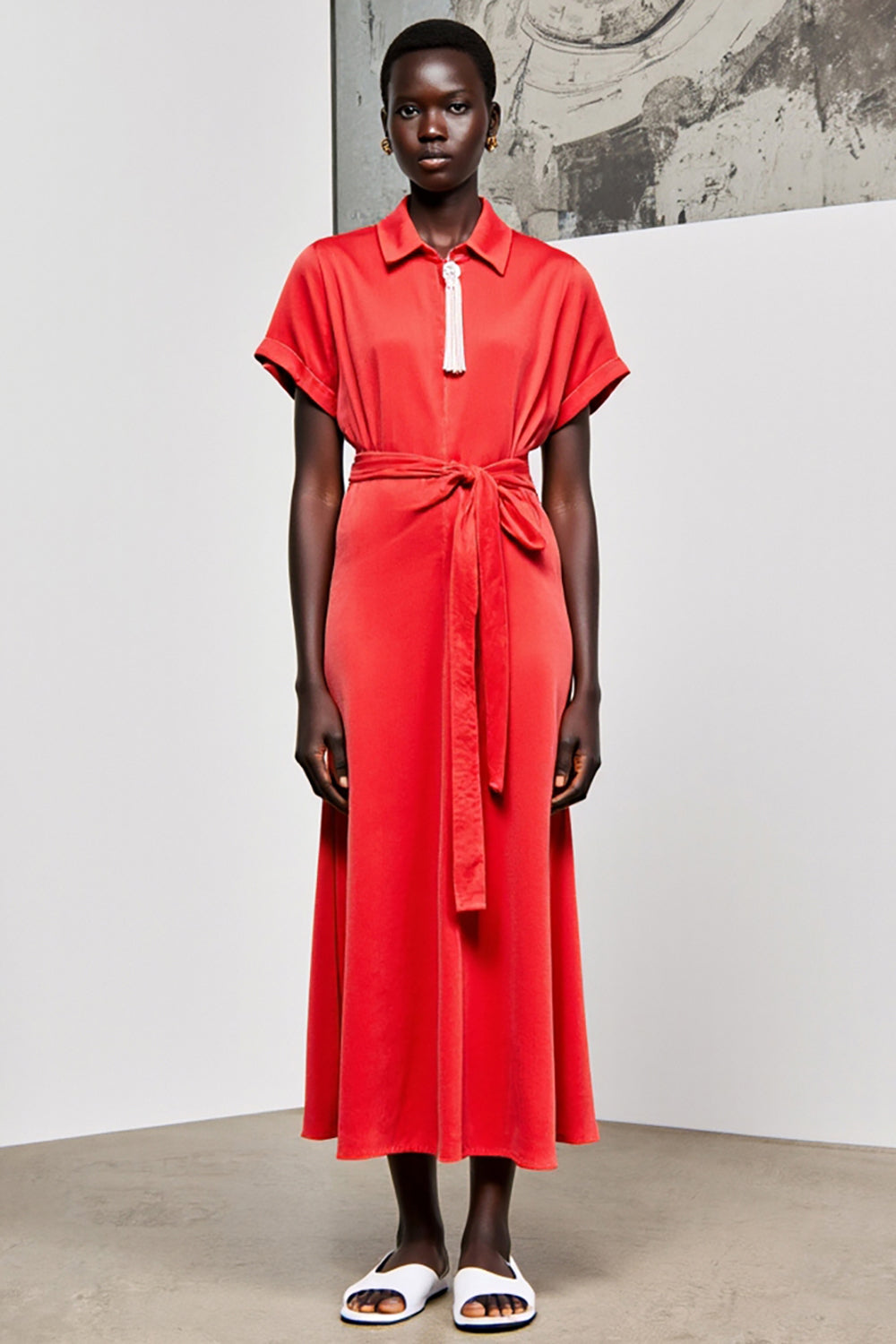 Ceinture à revers rouge Longueur thé Robe à manches courtes