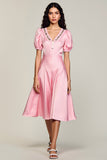 Robe midi en satin rose avec manches bouffantes