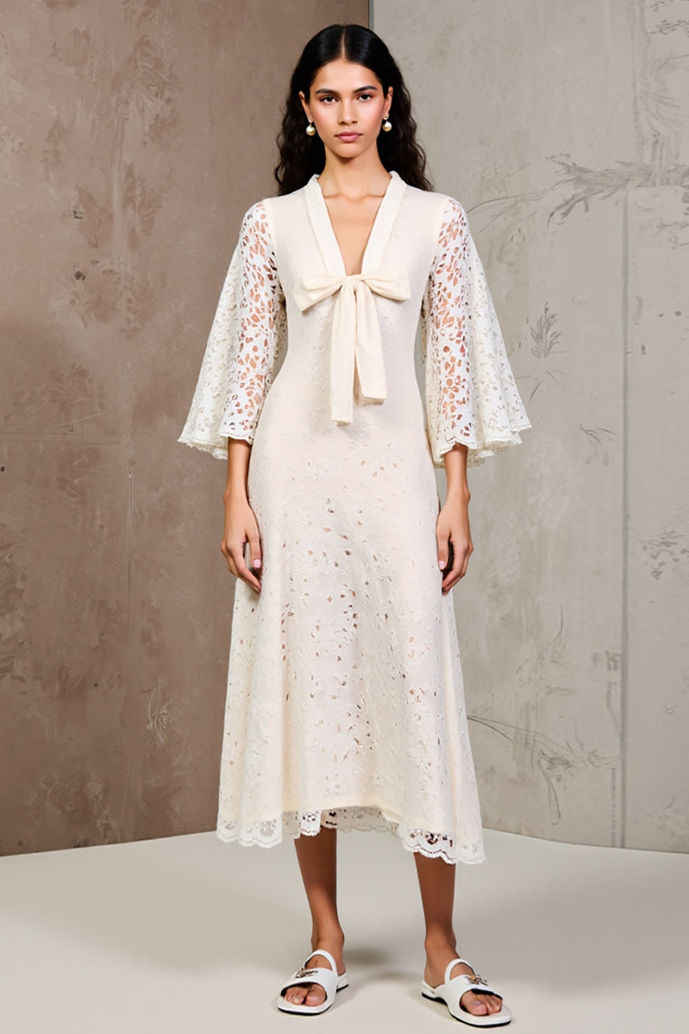 Dentelle ivoire Une ligne Col en V Robe