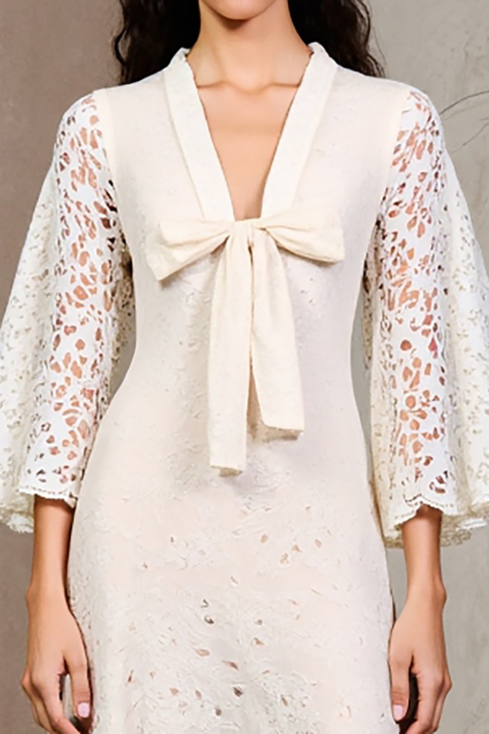 Dentelle ivoire Une ligne Col en V Robe