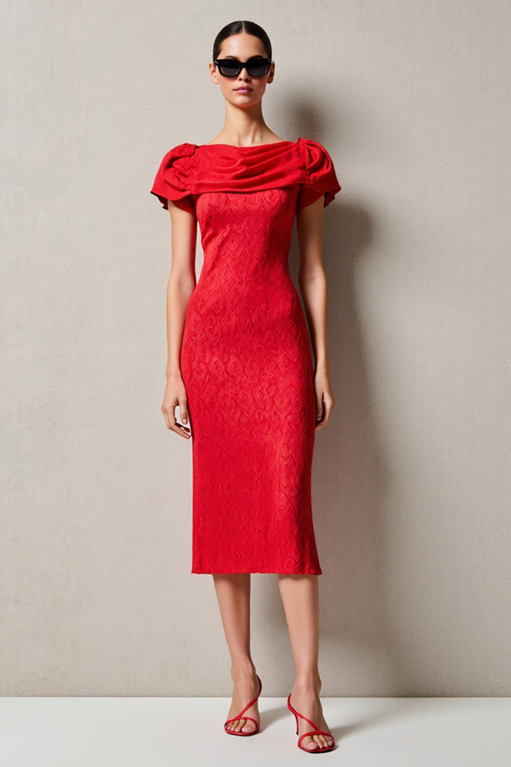 Robe midi à col bénitier fourreau rouge
