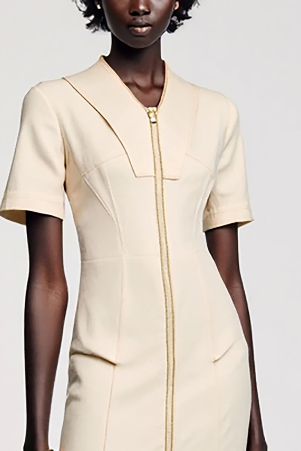 Abricot gaine thé longueur robe