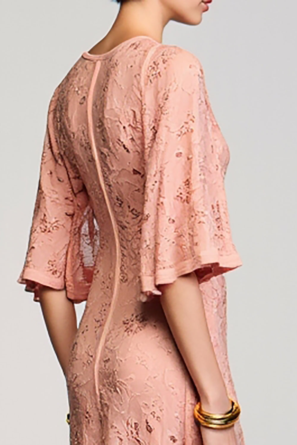 Rose du désert à volants Robe à une ligne avec appliques