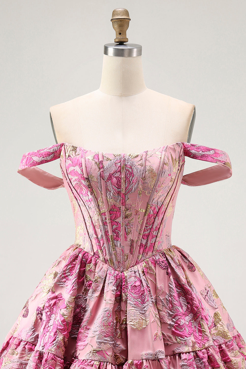 Robe de cocktail à l’épaule dénudée imprimée corset trapèze