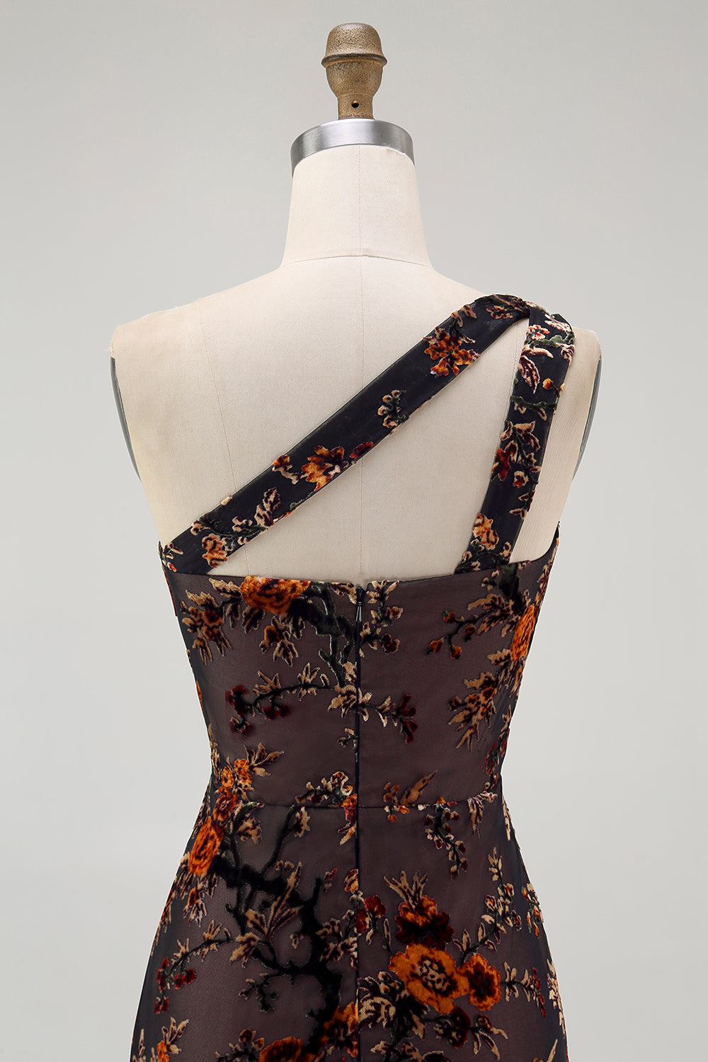 Robe de demoiselle d’honneur noire à une épaule