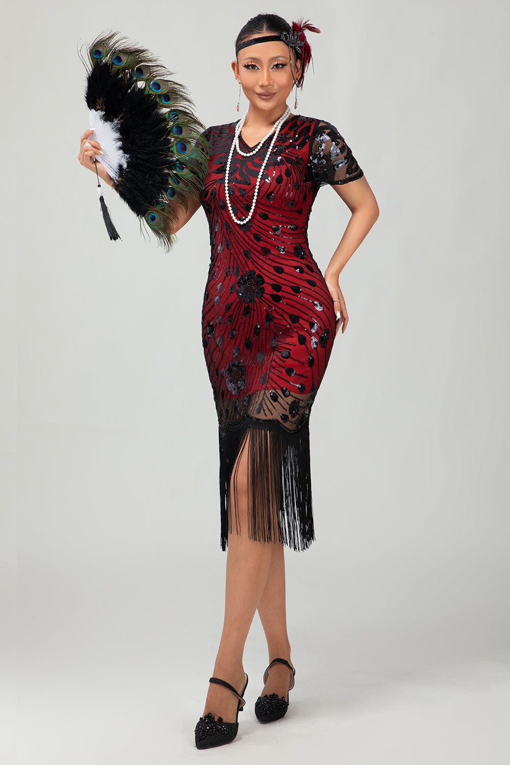 Robe à clapet à paillettes à franges rouges noires et rouges des années 1920