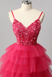 Robe de bal longue à plusieurs niveaux fuchsia scintillante avec appliques