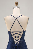 Robe moulante de bal à bretelles spaghetti perlées bleu foncé