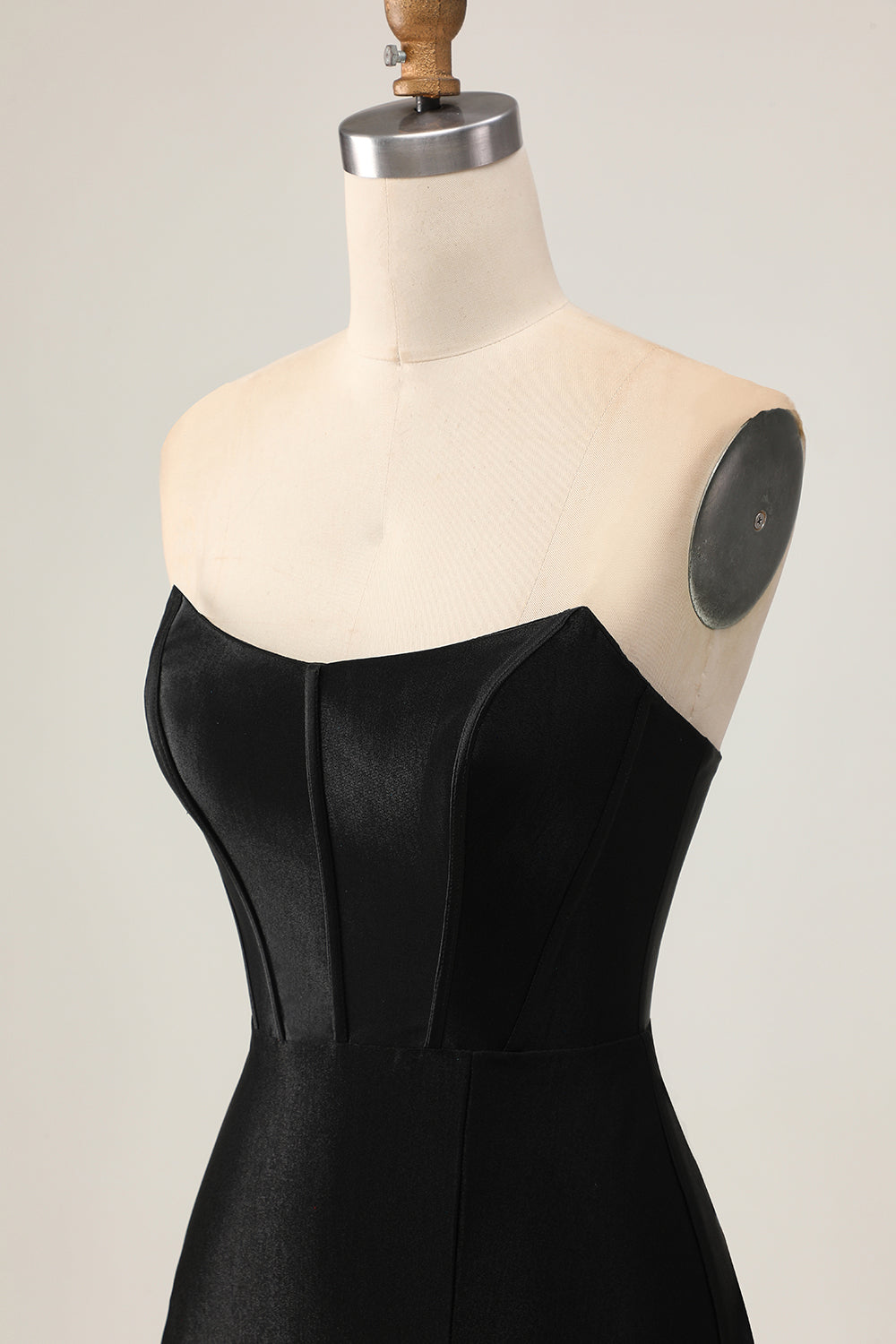 Robe de bal perlée corset corset noir