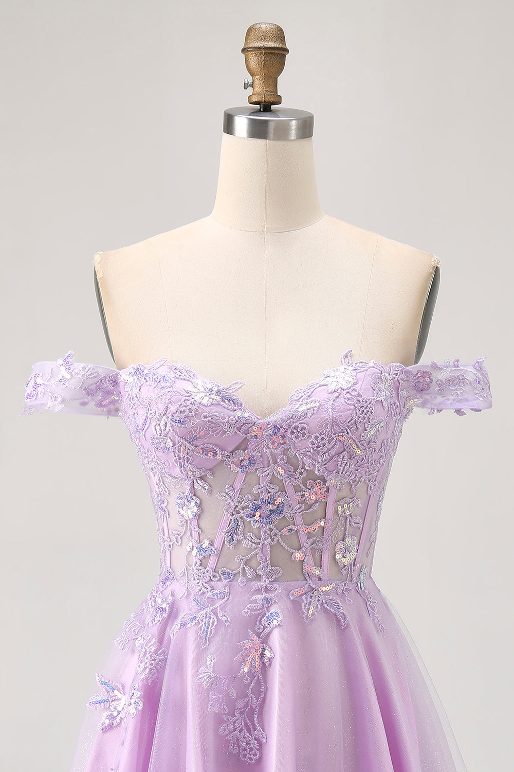 Robe de retour à la maison florale trapèze lilas à épaules dénudées avec appliques